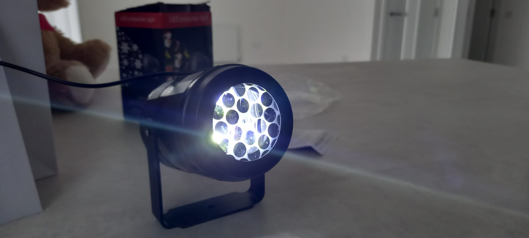 Winter Snowflake Projector Light with Rotating Snowflake & Star Projection - Image 7